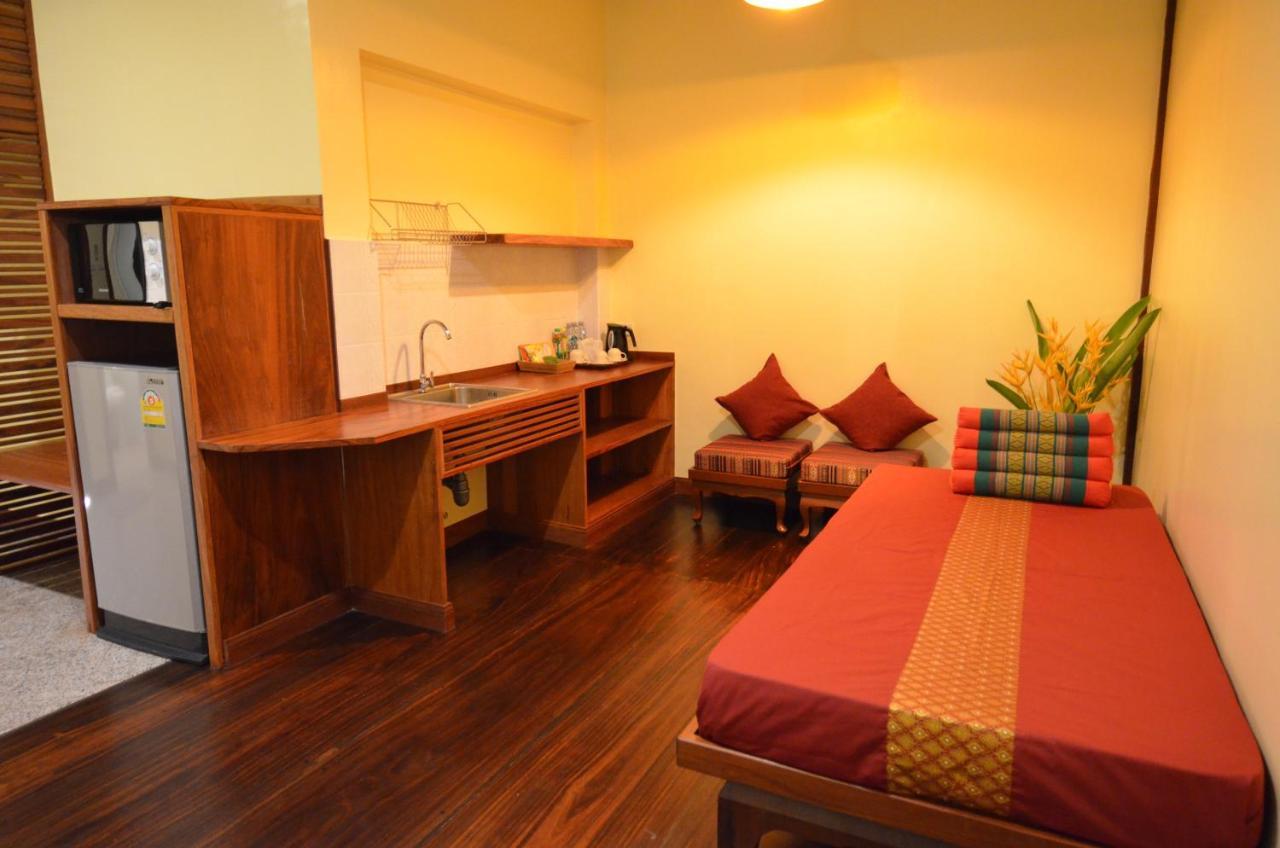 Baan Wanwaree Bed & Breakfast Kanchanaburi Exterior photo